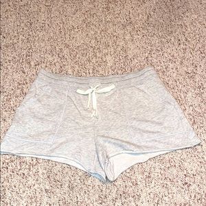 Aerie high-waisted light gray short